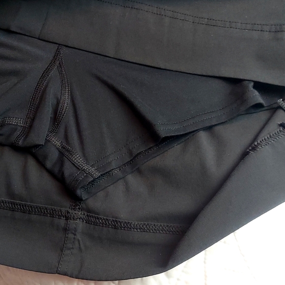 * Columbia Women's Trendy Stretchy Black Skort with Side Drawstring Hem, Size XL - Picture 4 of 8